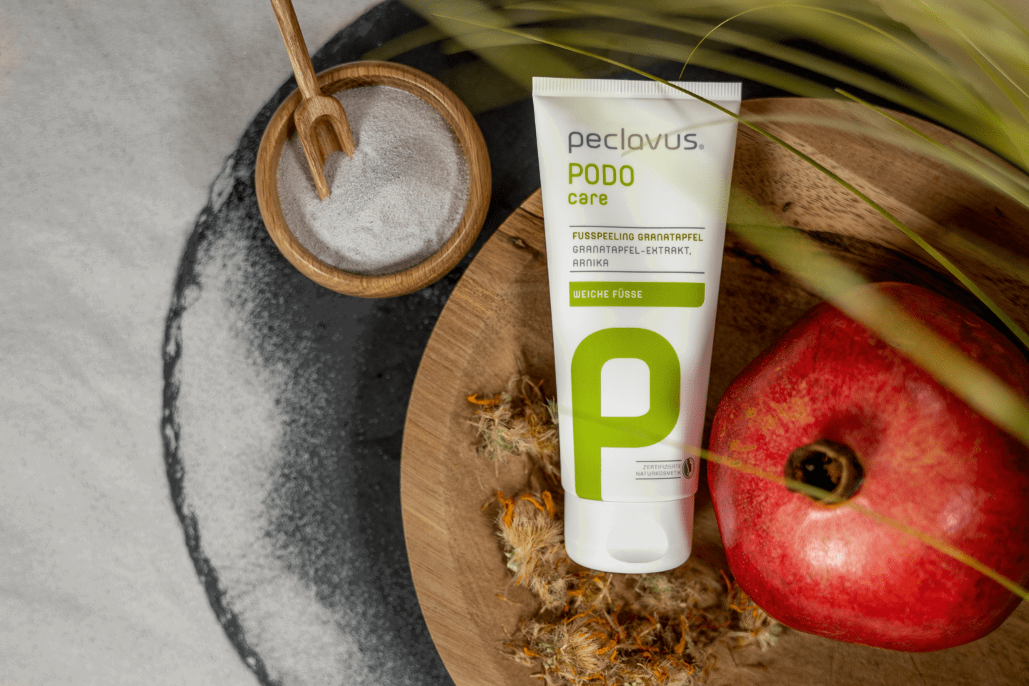 Peeling do stóp z granatem, 100 ml